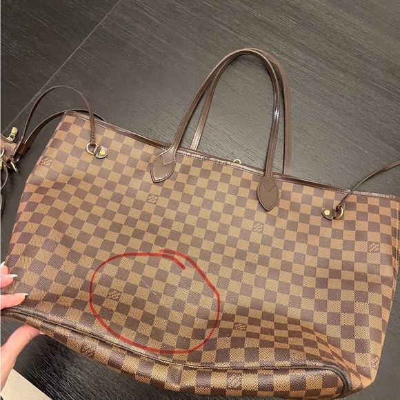Louis Vuitton Neverfull MM - Picture 12 of 14